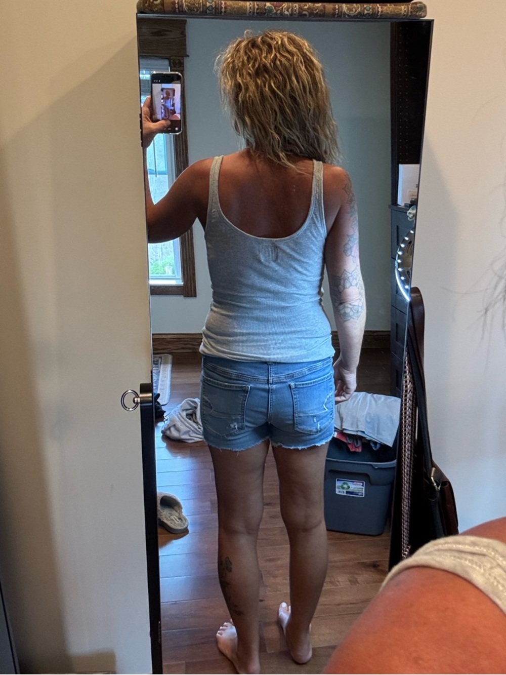 VINTAGE A&F Light Gray Scoop Neck Tank - Picture 8 of 10